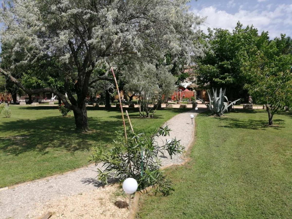 Mas Maurane - L'Olivier Avec Spa Prive Aux Portes D'Arles Tarascon Exterior photo