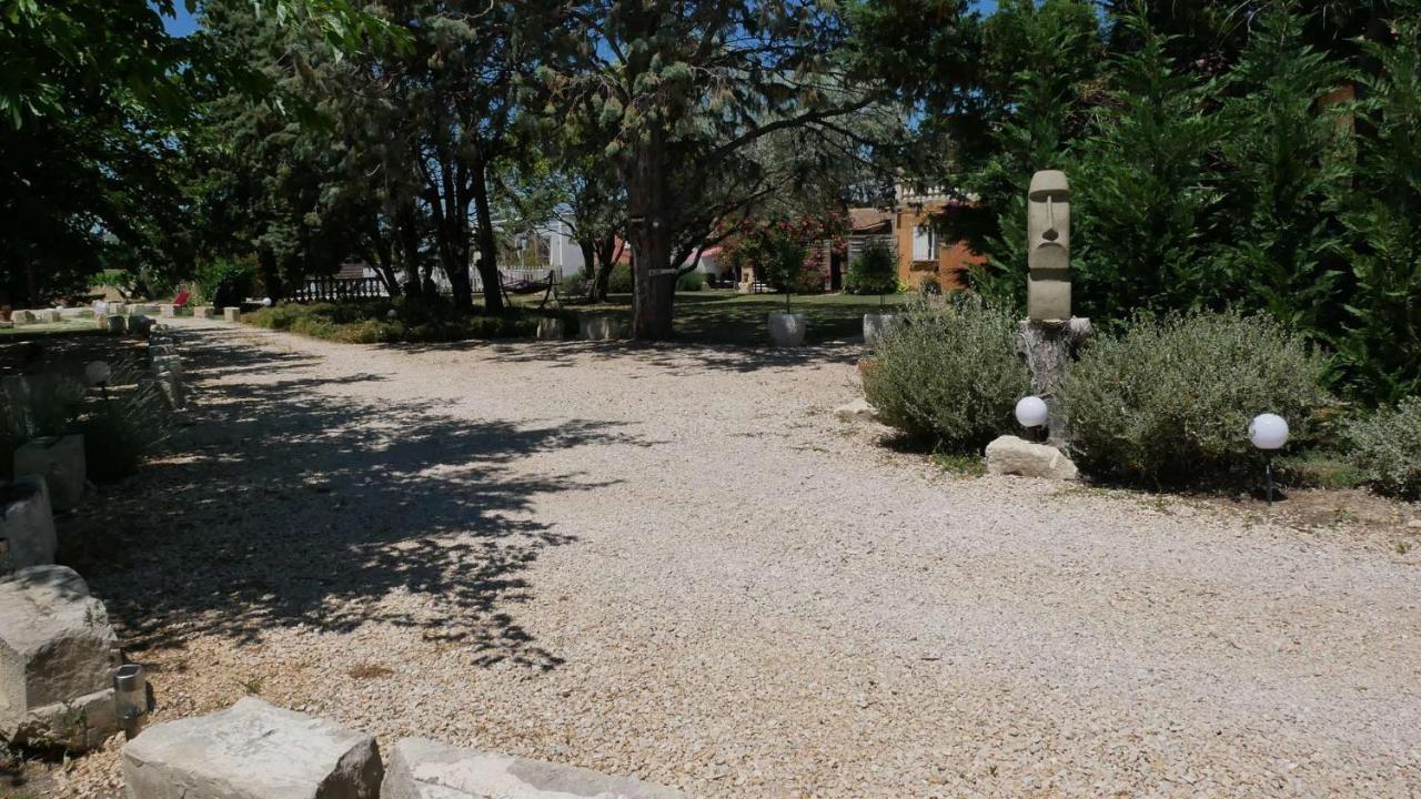 Mas Maurane - L'Olivier Avec Spa Prive Aux Portes D'Arles Tarascon Exterior photo